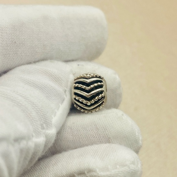 EUC Pandora 797805 Sterling Silver Beaded Wishbone Openworks Charm - Picture 4 of 7